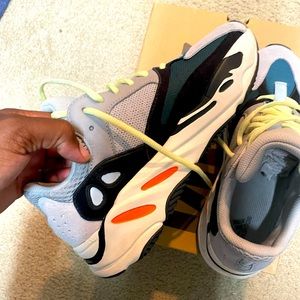 Yeezy 700 (Wave Runners)